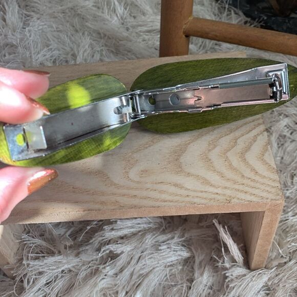 Vintage Green Wood And Metal Mouse Mini Stapler - Picture 10 of 16